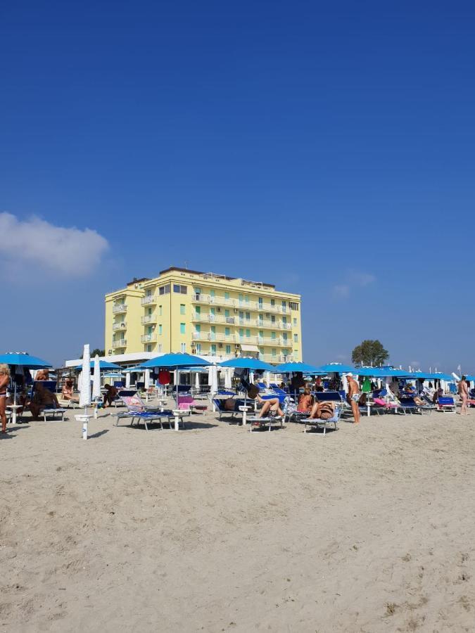 Giovanni In Romantic Adria On The Beach Lido di Pomposa Exterior foto
